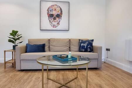 Beautiful Apartment Overlooking a Garden Londen Buitenkant foto